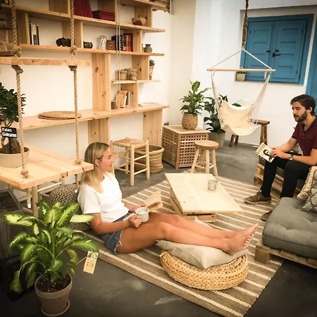 ホステル Cantagua *